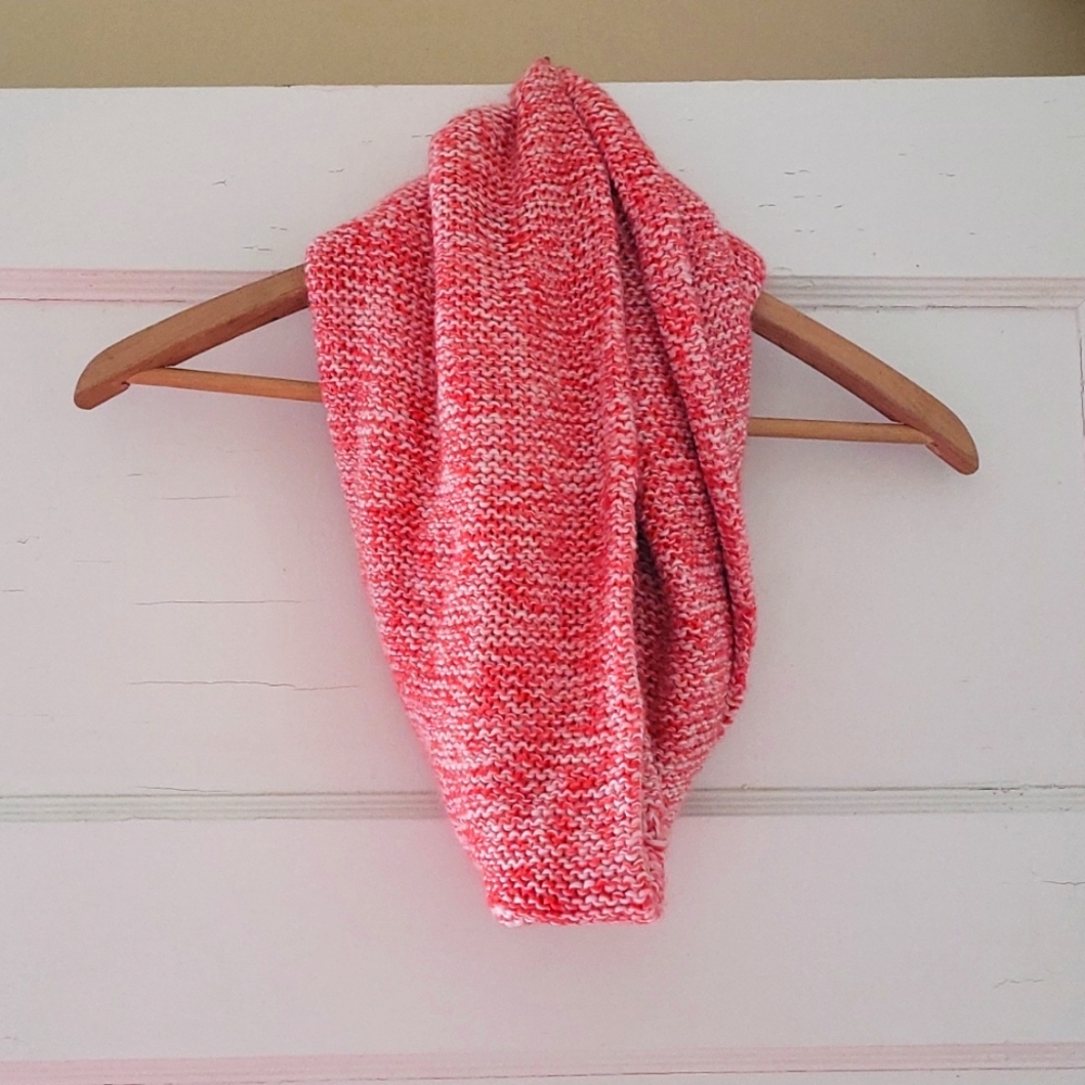 3/25 Pink circle scarf